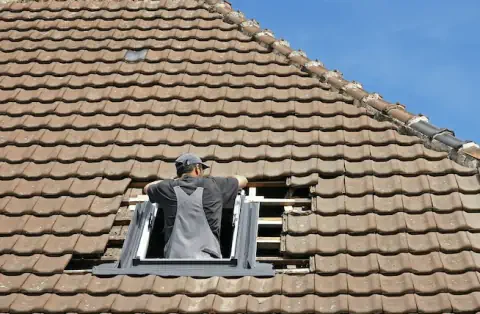 Pose de velux - Lacanche
